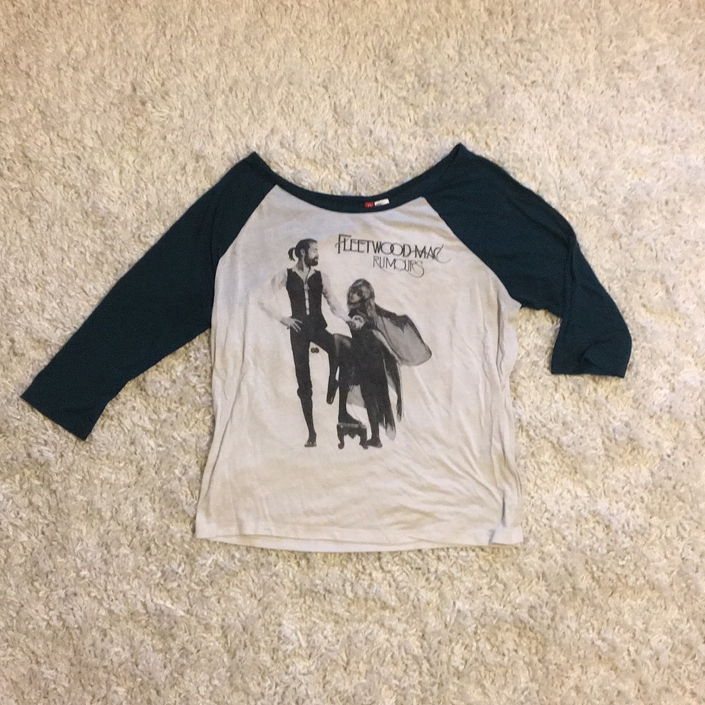 Comfy Band T- Fleetwood Mac
